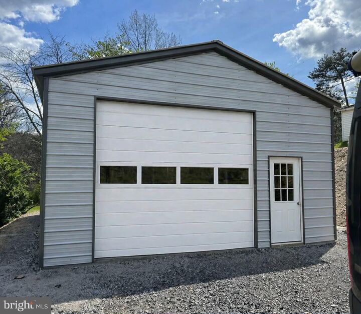 Property Photo: 9139 Cumberland Road WV 26763