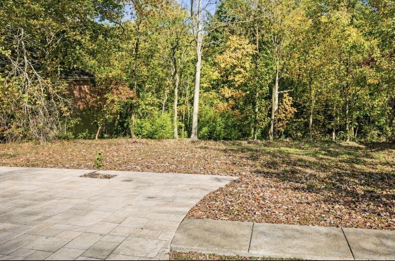 Property Photo:  1115 Claycut Circle  AR 72116 