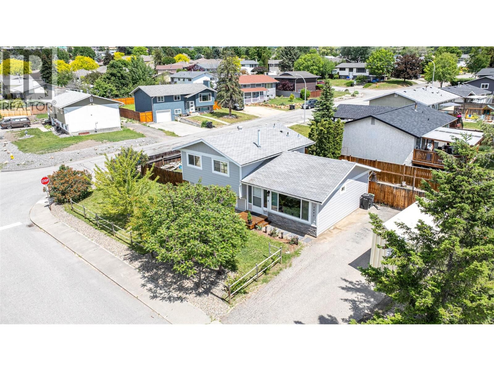 Property Photo:  2003 13 Street  BC V1T 3T1 