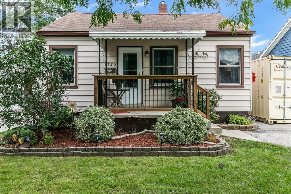 Property Photo:  1730 Aubin Road  ON N8Y 4G5 