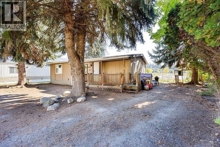 Property Photo:  3495 Adair Street 18  BC V4Y 0J6 