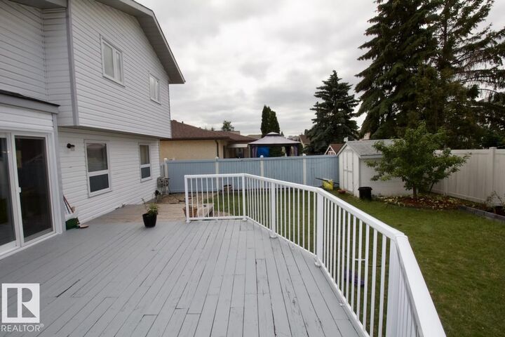Property Photo: 1108 112 Street NW AB T6J 6S1