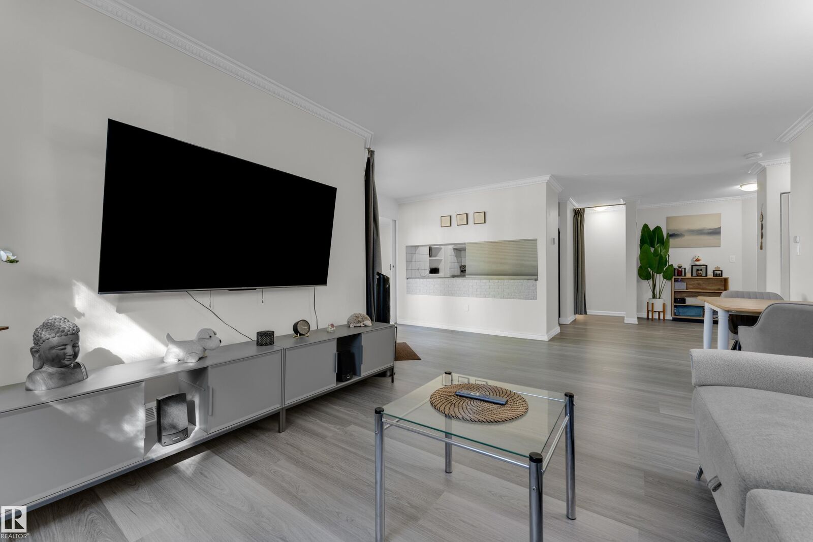 Property Photo: 2508 50 Street NW 113 AB T6L 6X9