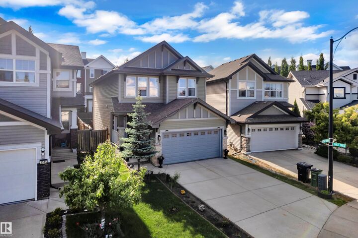Property Photo:  2573 Cole Crescent SW  AB T6W 2A3 
