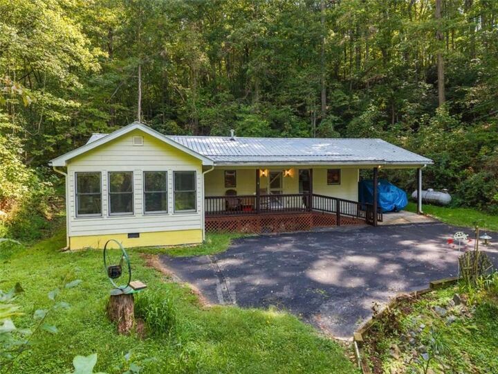 Property Photo: 250 McCollum Road GA 30540