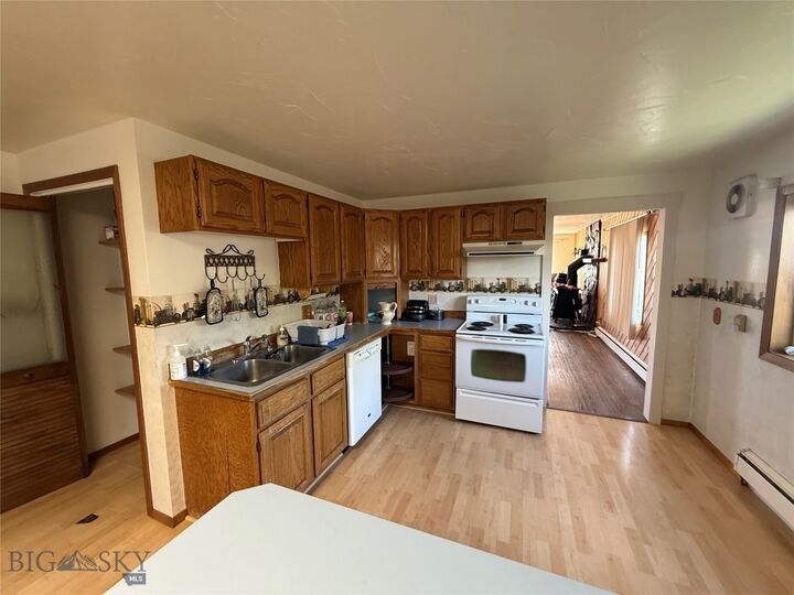 Property Photo:  933 Zarelda  MT 59701 