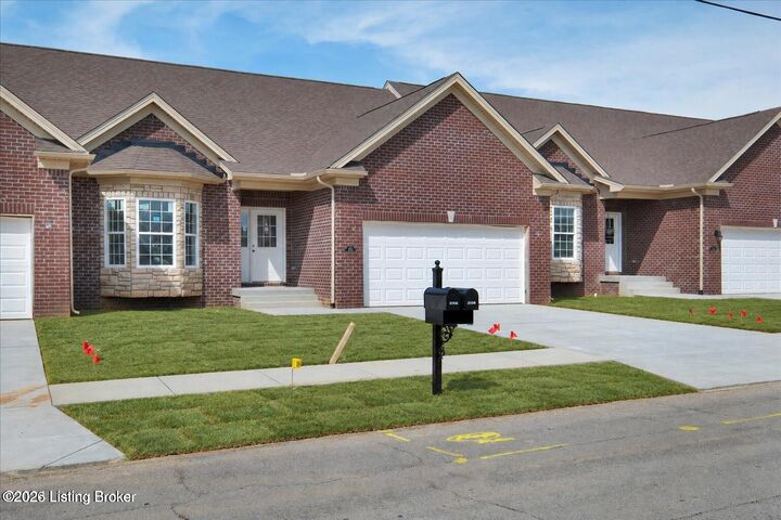 Property Photo: 310 Christman Ln B KY 40165
