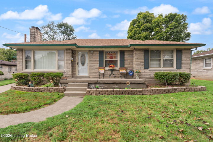 Property Photo:  4040 Eden Ln  KY 40216 