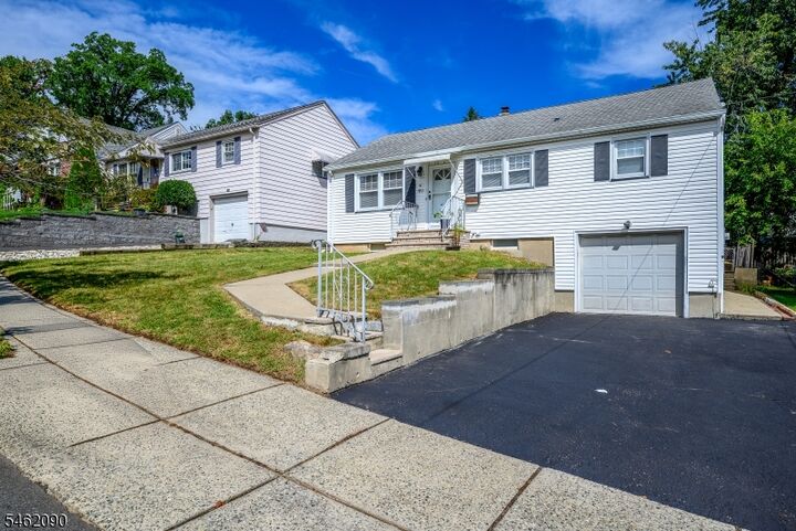 Property Photo:  180 Mountainview Ave  NJ 07110 
