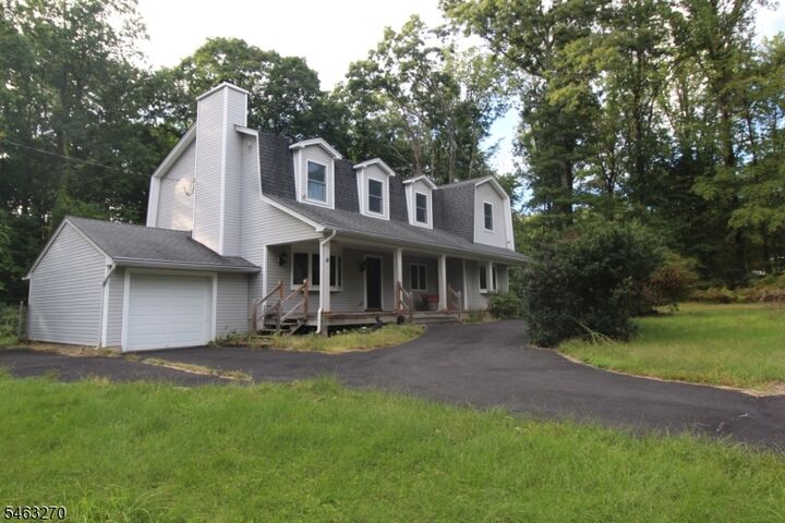 Property Photo:  24 Hillside Rd  NJ 07866 