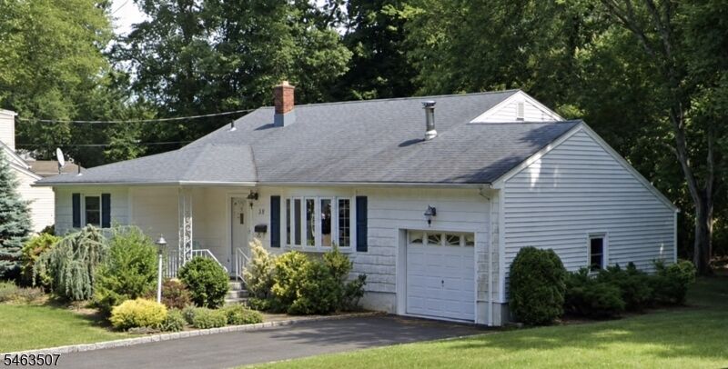 Property Photo: 38 Sherwood Ave NJ 08816