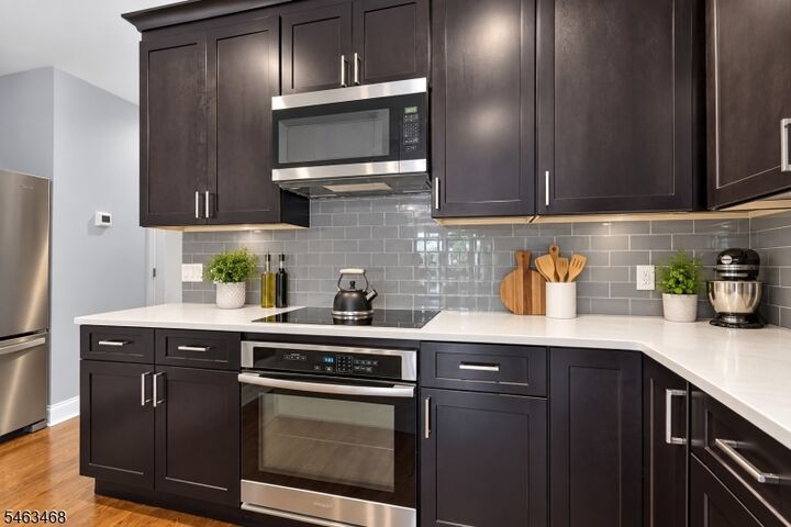 Property Photo:  87 Benjamin St  NJ 07016 
