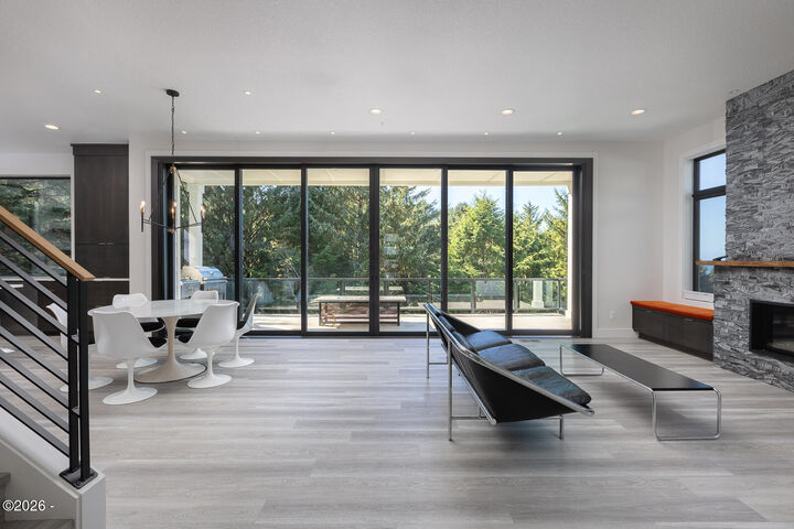 Property Photo:  1329 SW Fleet Avenue  OR 97367 