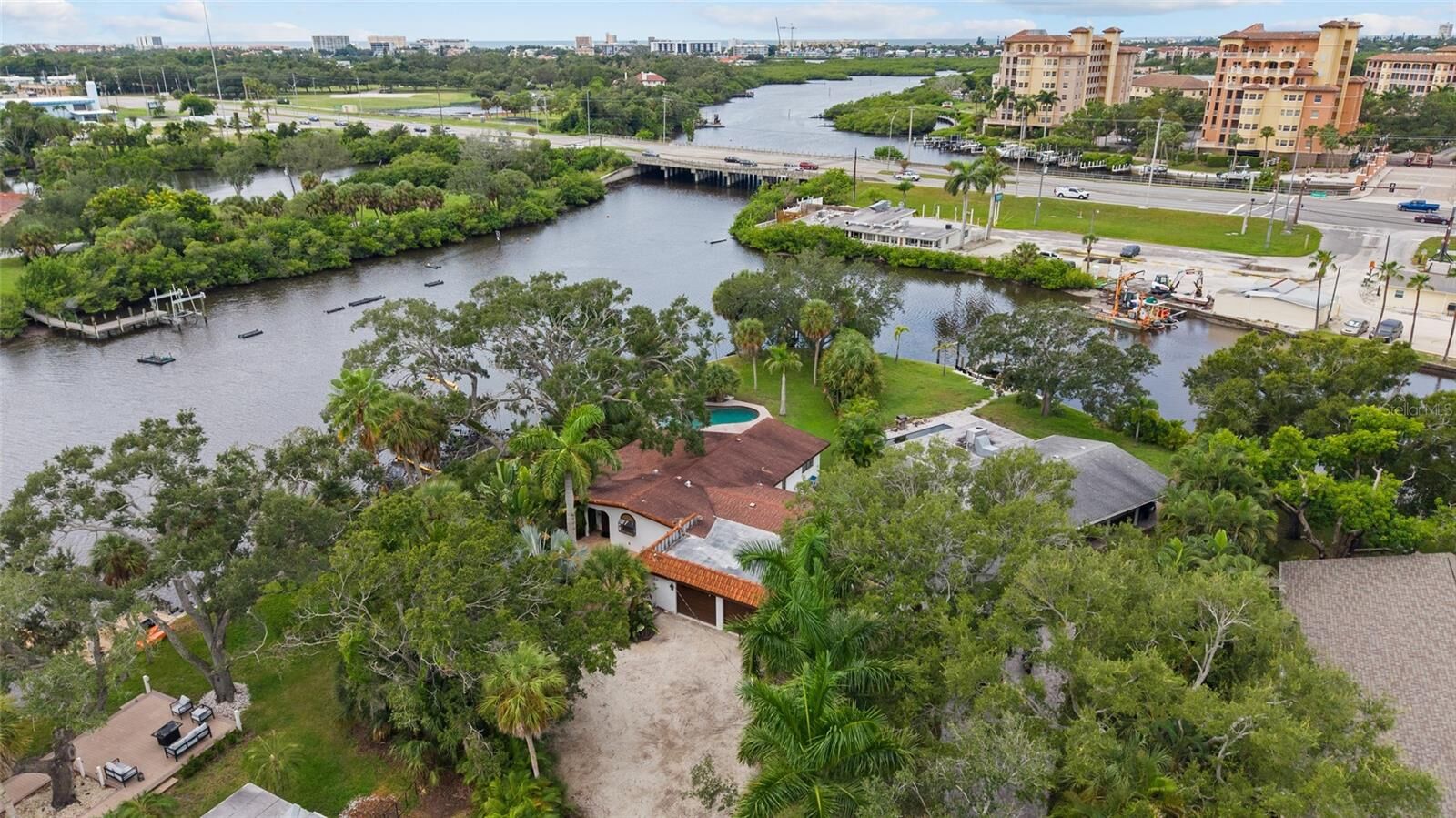 Property Photo:  5381 Palos Verdes Drive  FL 34231 