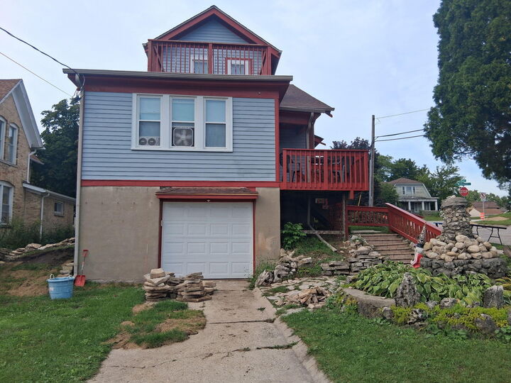 Property Photo:  177 E Washington St  WI 53095 