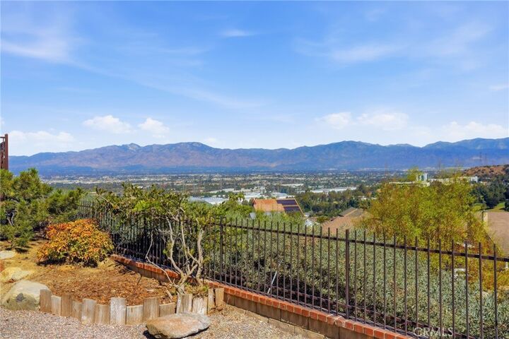 Property Photo:  11739 Rancho Verde Drive  CA 90601 