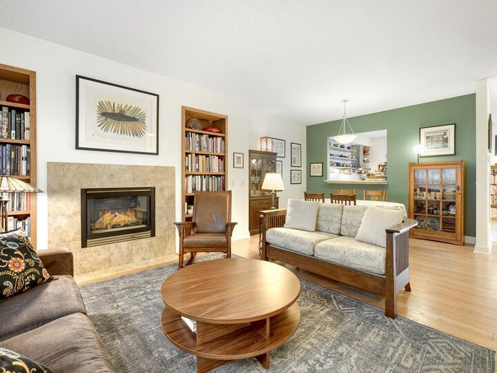 Property Photo:  406 Duke Street  MN 55102 