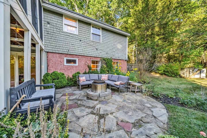 Property Photo:  475 Newburyport Tpke  MA 01969 