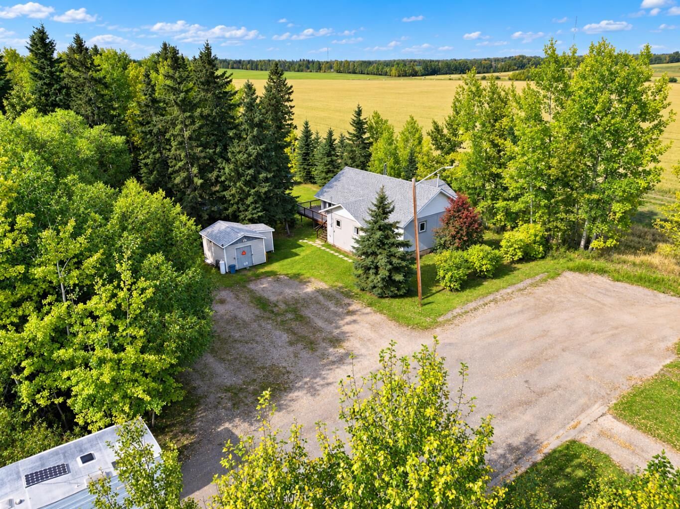 Property Photo:  5160 &Amp 5156 52nd Street  AB T0M 0M0 