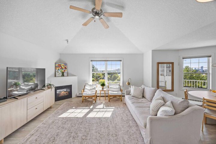 Property Photo: 1414 17 Street SE 408 AB T2G 5S6