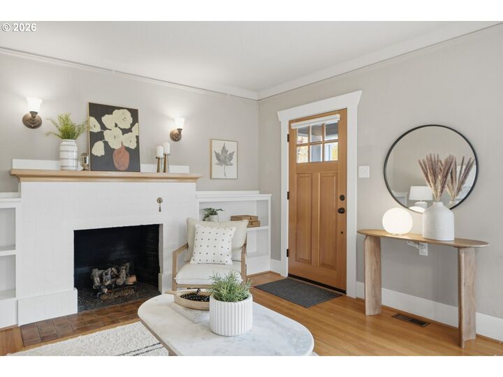 Property Photo:  2838 NE 46th Ave  OR 97213 