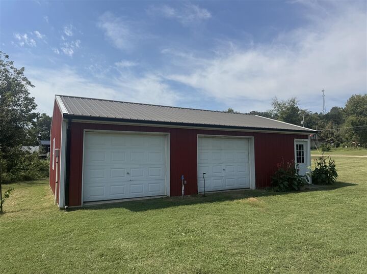 Property Photo:  9061 Glasgow Road  KY 42717 