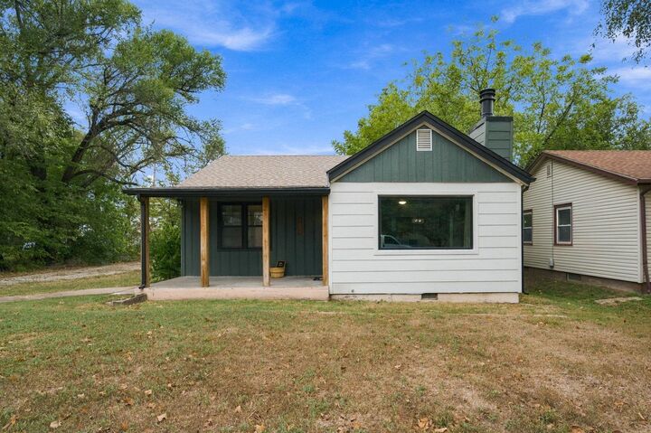Property Photo: 1201 Henry St KS 67010-1415