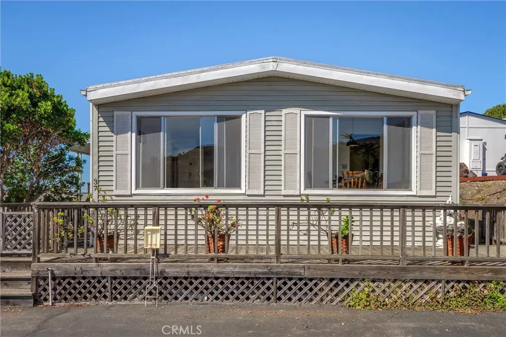 Property Photo: 1625 Cass CA 93430