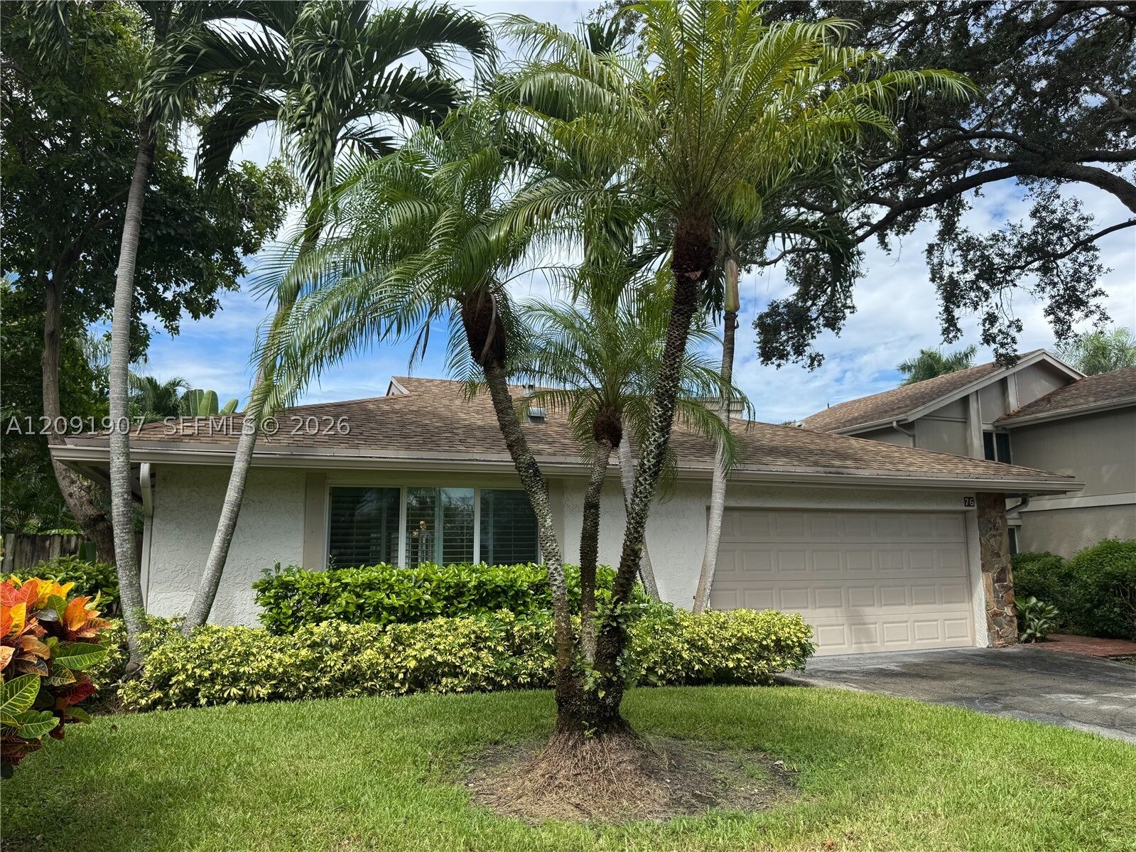 Property Photo:  76 Ivy Rd 76  FL 33021 
