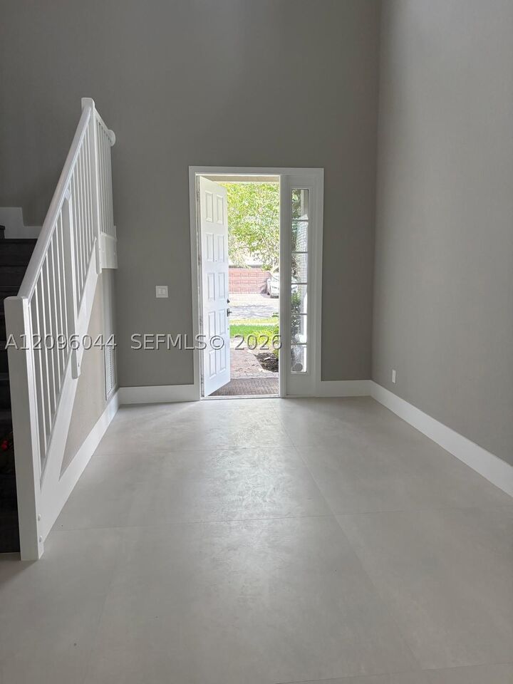 Property Photo: 4207 W Whitewater Ave 4207 FL 33332