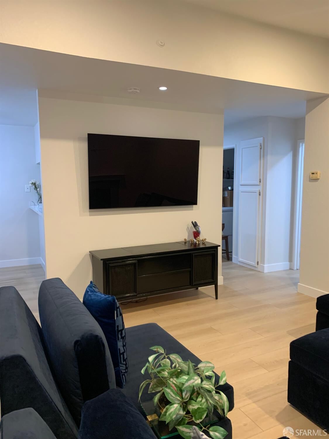 Property Photo:  490 Canyon Oaks Drive  CA 94605 