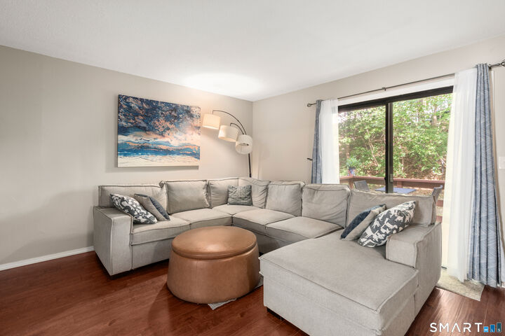 Property Photo:  233 Derby Avenue 203  CT 06418 