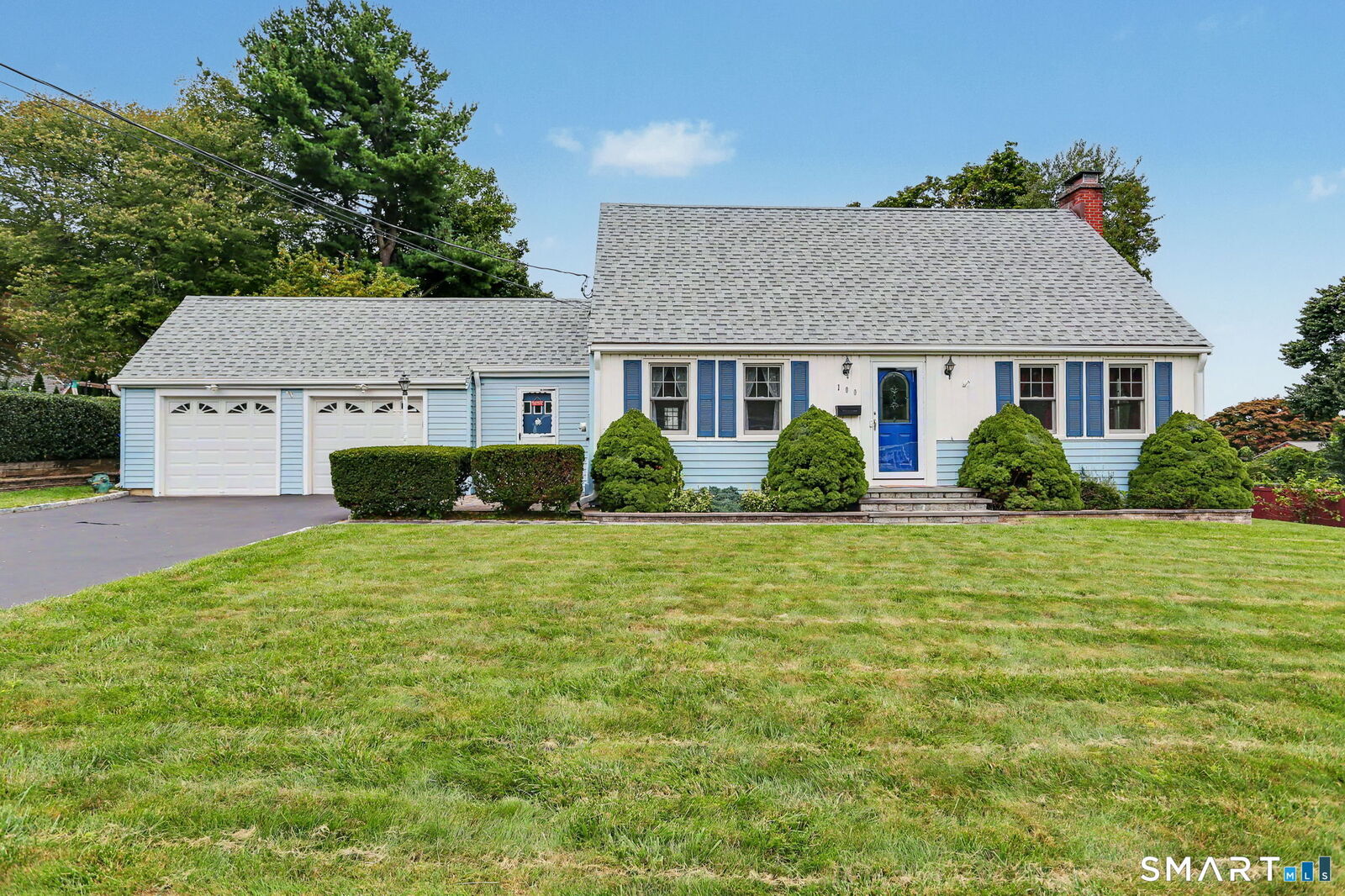 Property Photo:  100 Brenair Terrace  CT 06615 