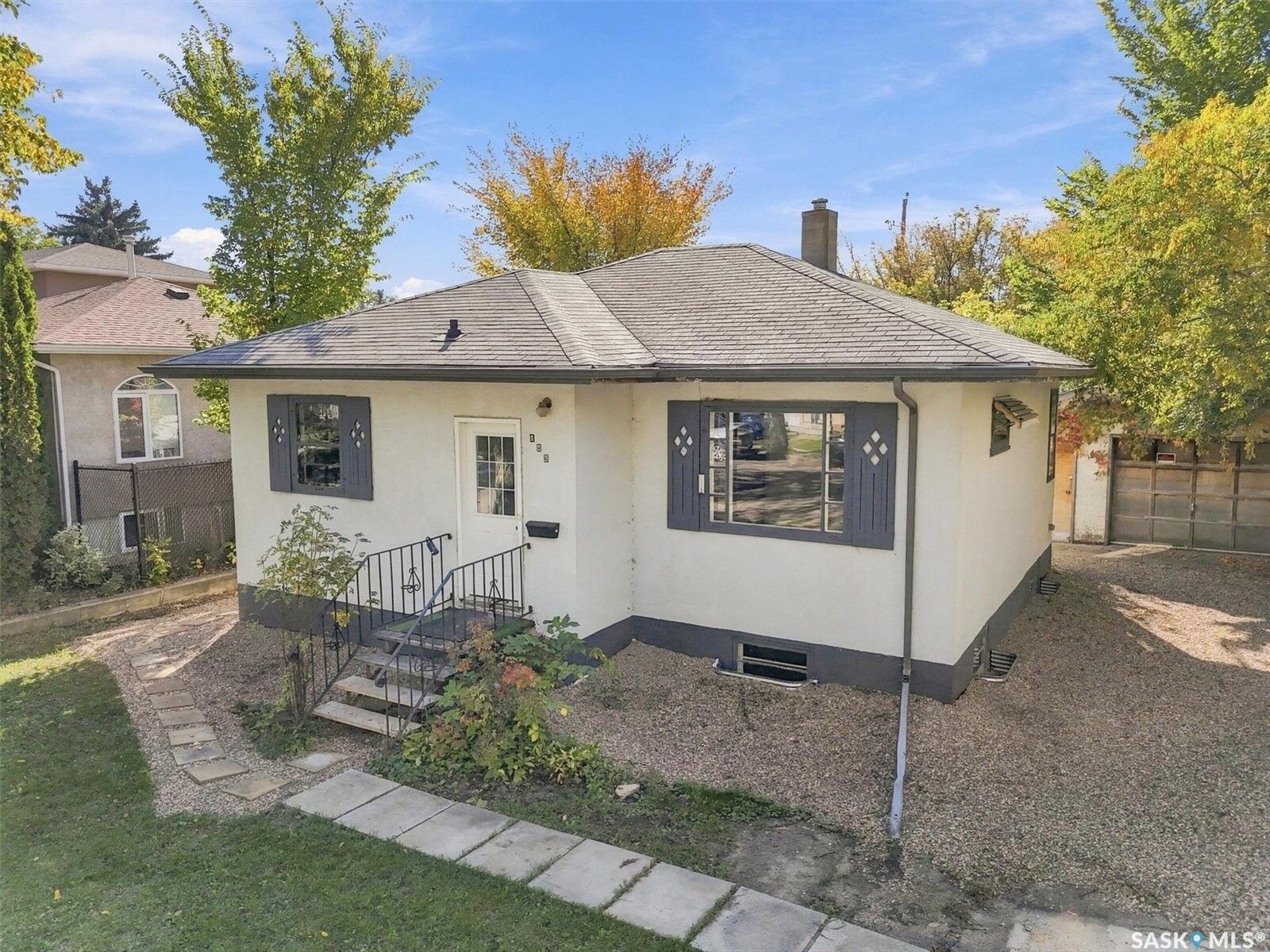 Property Photo:  109 108th Street W  SK S7N 1P3 