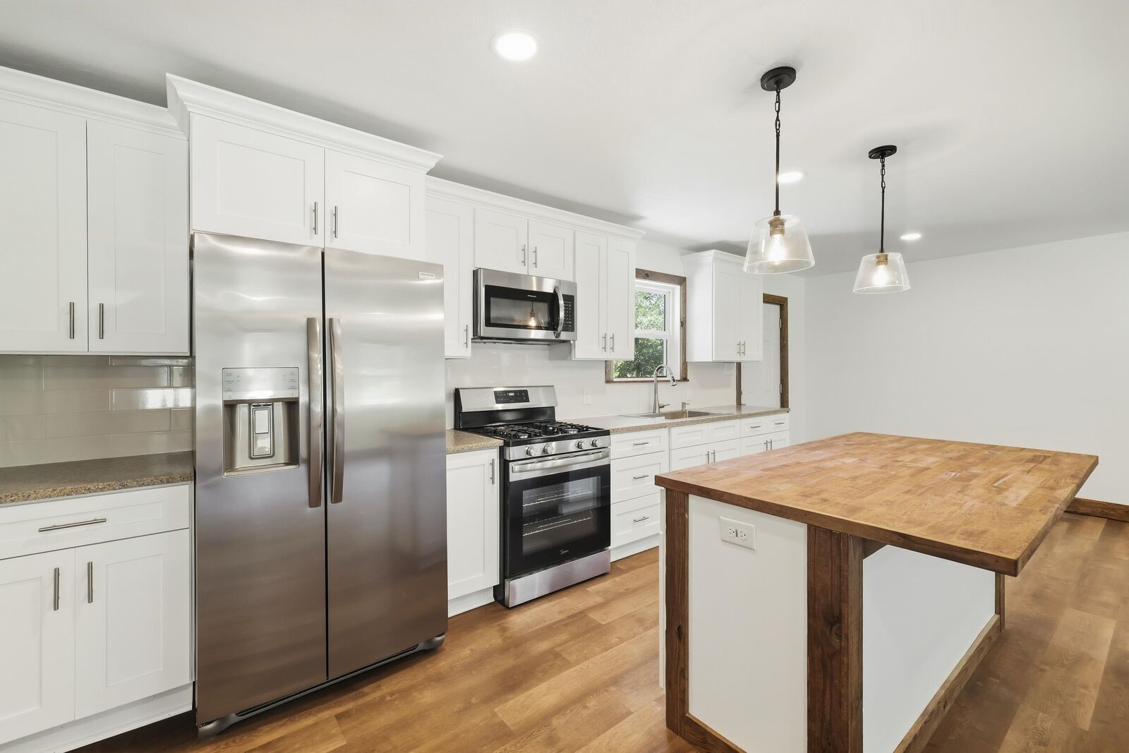 Property Photo: 2517 Colleen Drive FL 32303