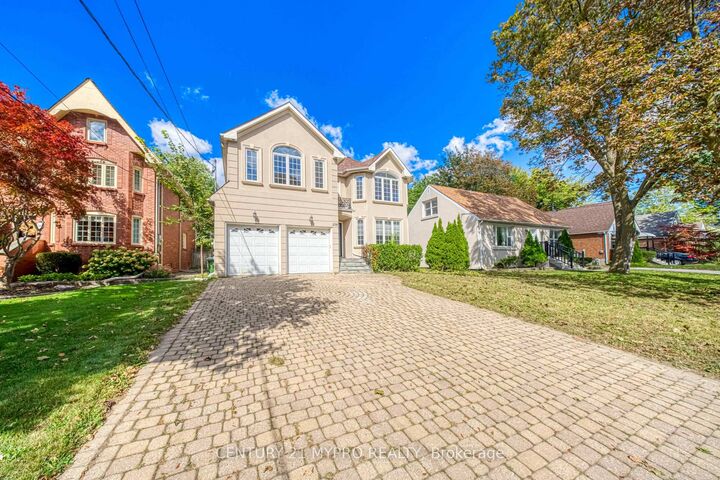 Property Photo: 238 Poyntz Avenue ON M2N 1J7