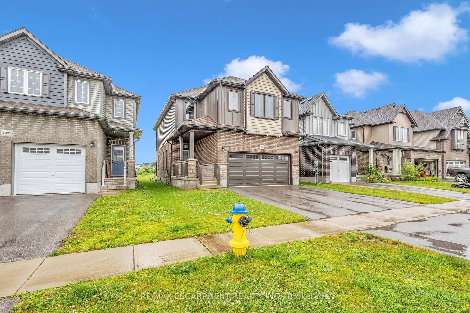 Property Photo: 1318 Caen Avenue ON N4T 0J5