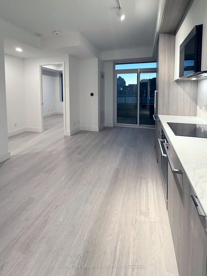 Property Photo:  6 Greenbriar Road E 808  ON M2K 1B5 