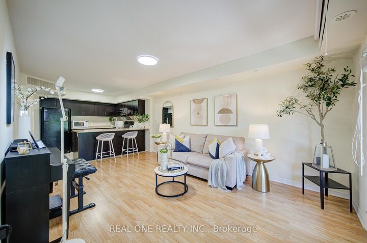Property Photo:  2441 Greenwich Drive 14  ON L6M 0S3 