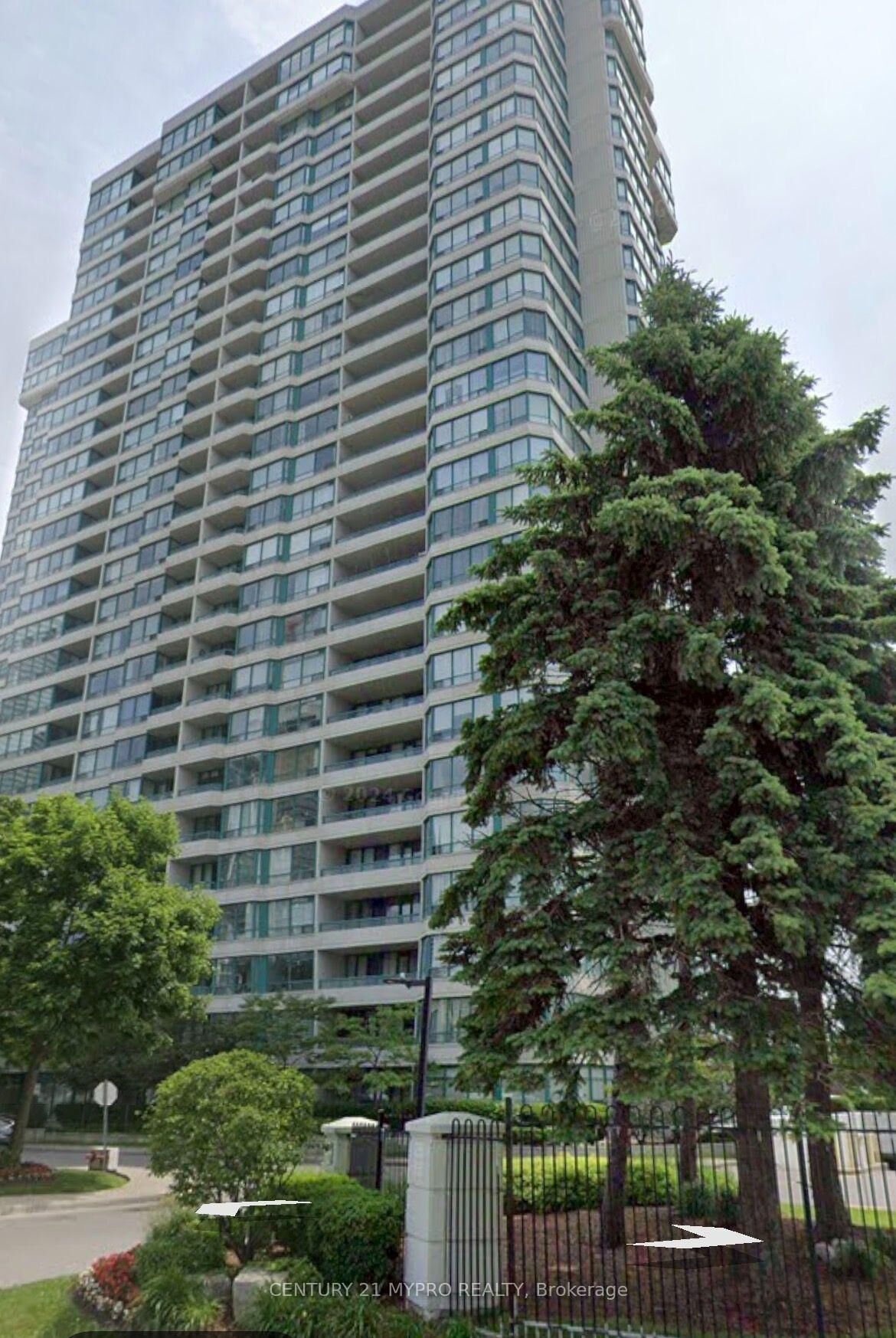 Property Photo: 550 Webb Drive 1907 ON L5B 3Y4