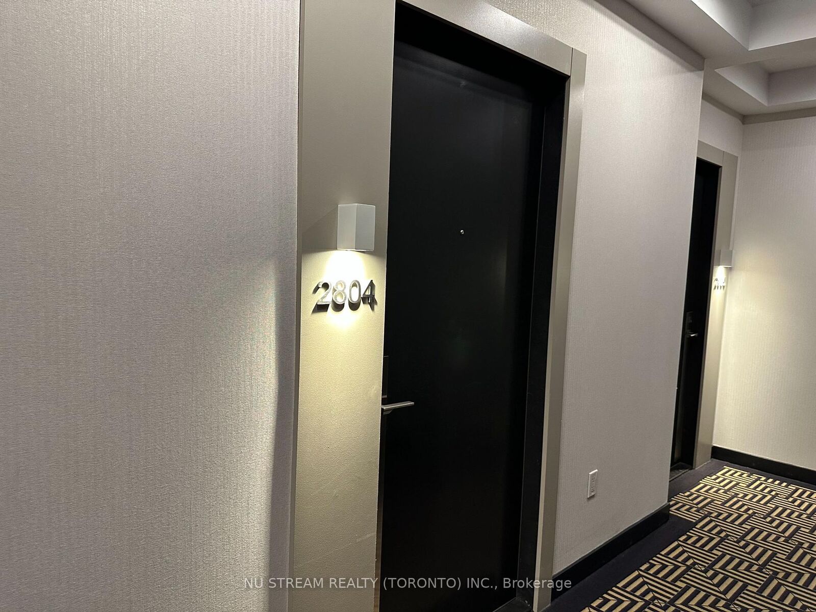 Property Photo:  89 McGill Street 2804  ON M5B 0B1 