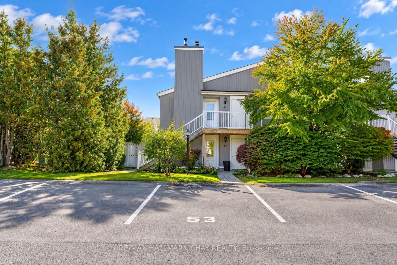 Property Photo:  19 Dawson Drive 53  ON L9Y 5B4 