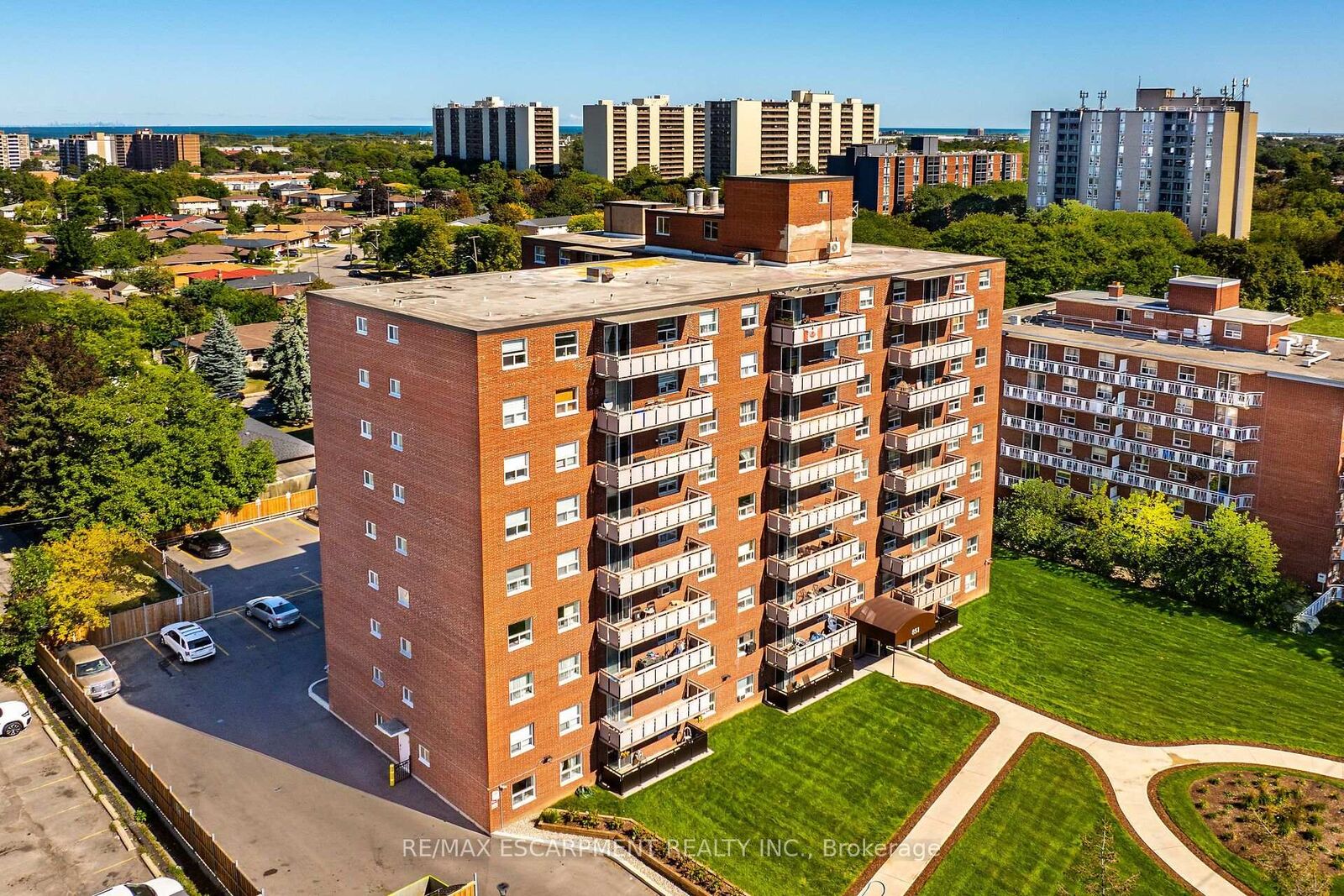 Property Photo:  851 Queenston Road 604  ON L8G 1B4 