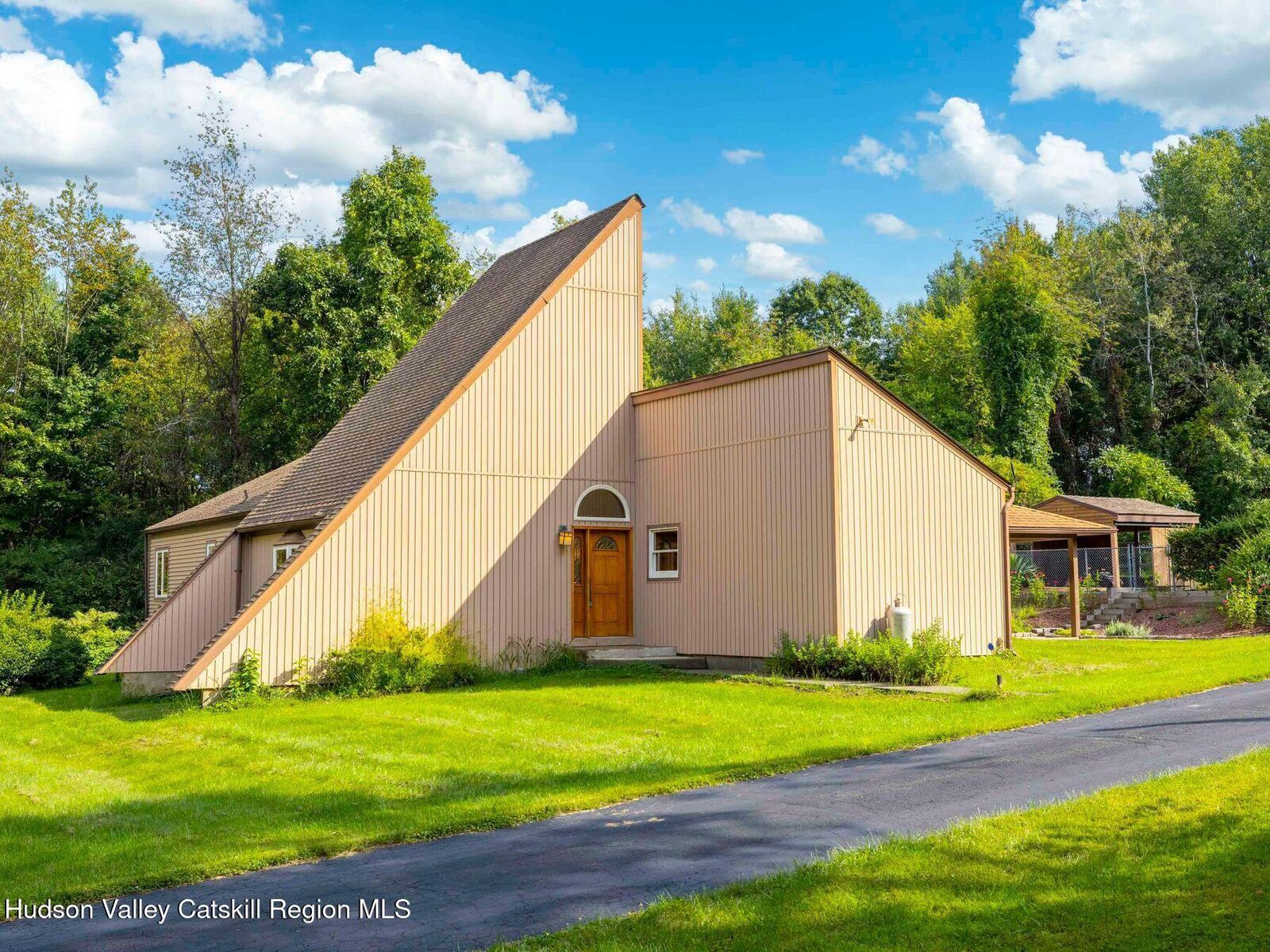 Property Photo: 33 Reservoir NY 12542