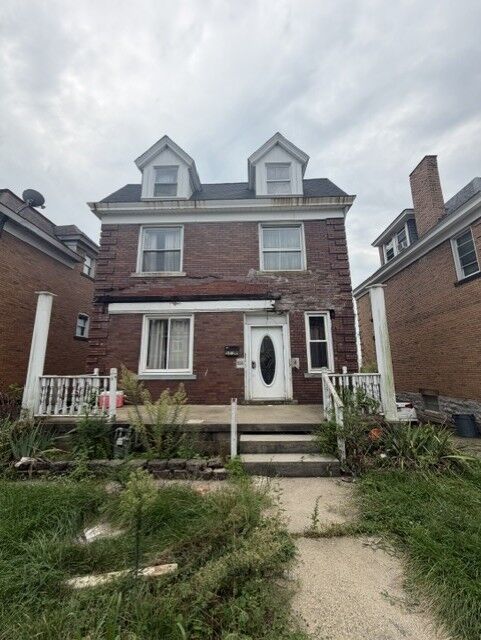 Property Photo:  308 Suncrest Street  PA 15210 