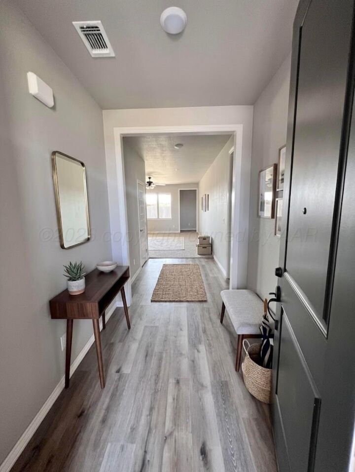 Property Photo:  1128 Estacado Street  TX 79045 