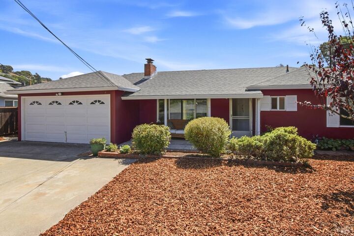 Property Photo: 476 Irving Court CA 94920