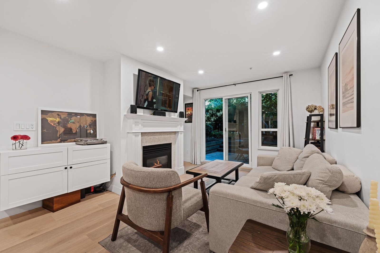 Property Photo:  365 E 1st Street 118  BC V7L 4W5 