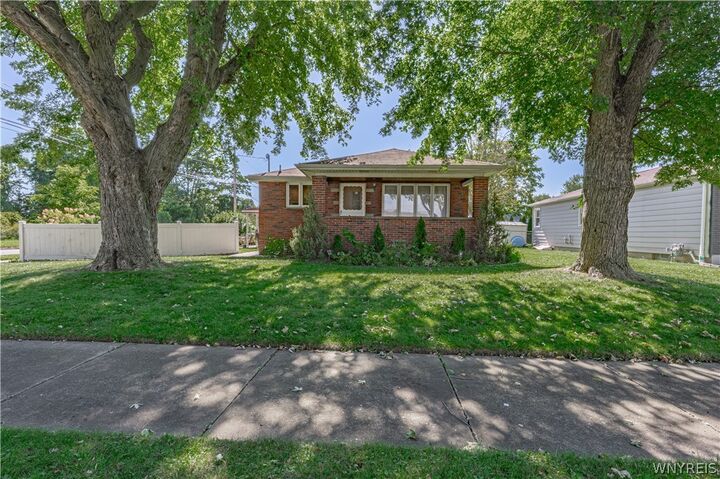 Property Photo:  6113 Kies Avenue  NY 14304 