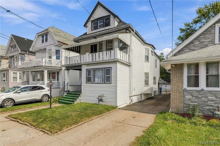 Property Photo:  407 Cambridge Avenue  NY 14215 